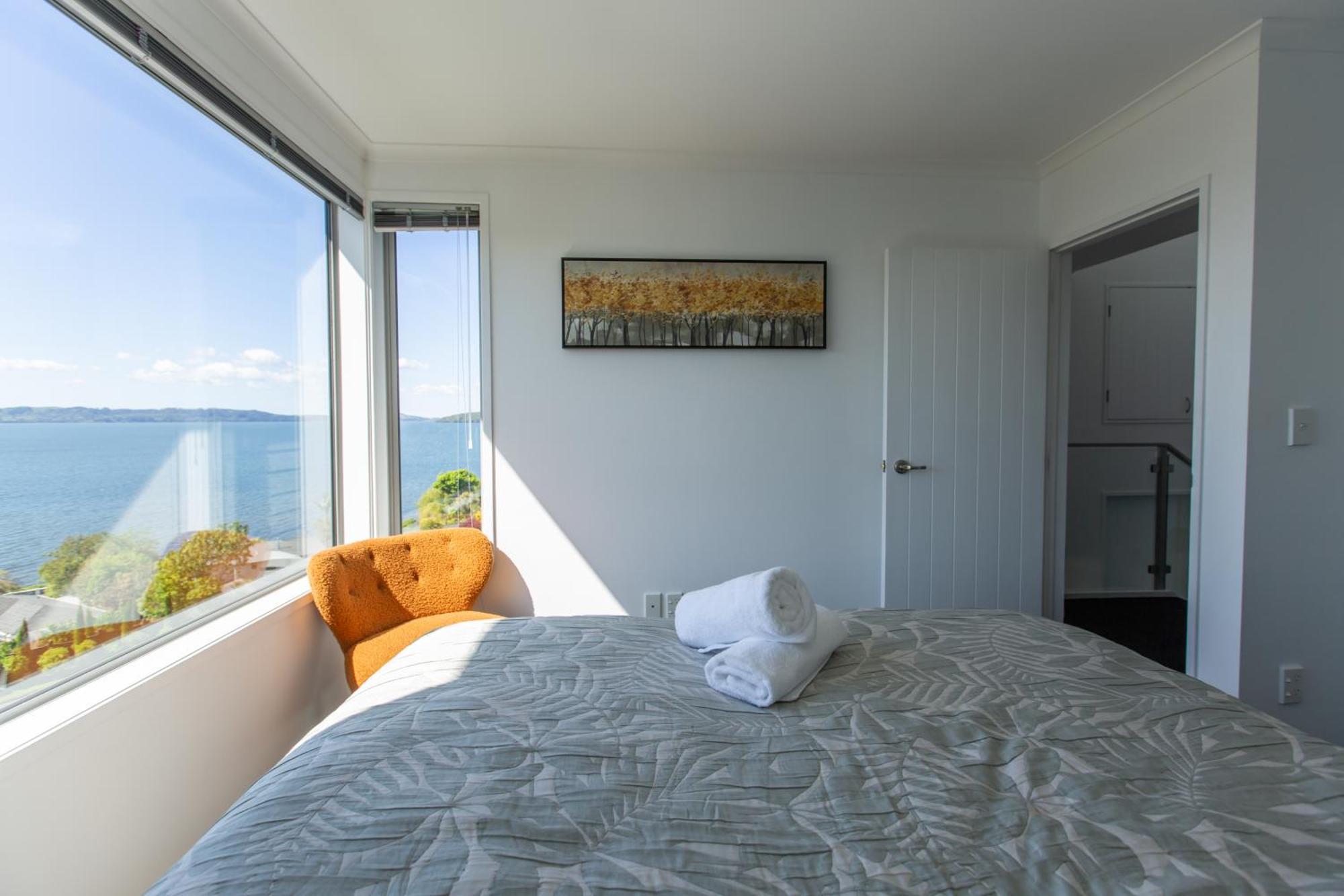Rotorua Serenity Lakeview Retreat מראה חיצוני תמונה
