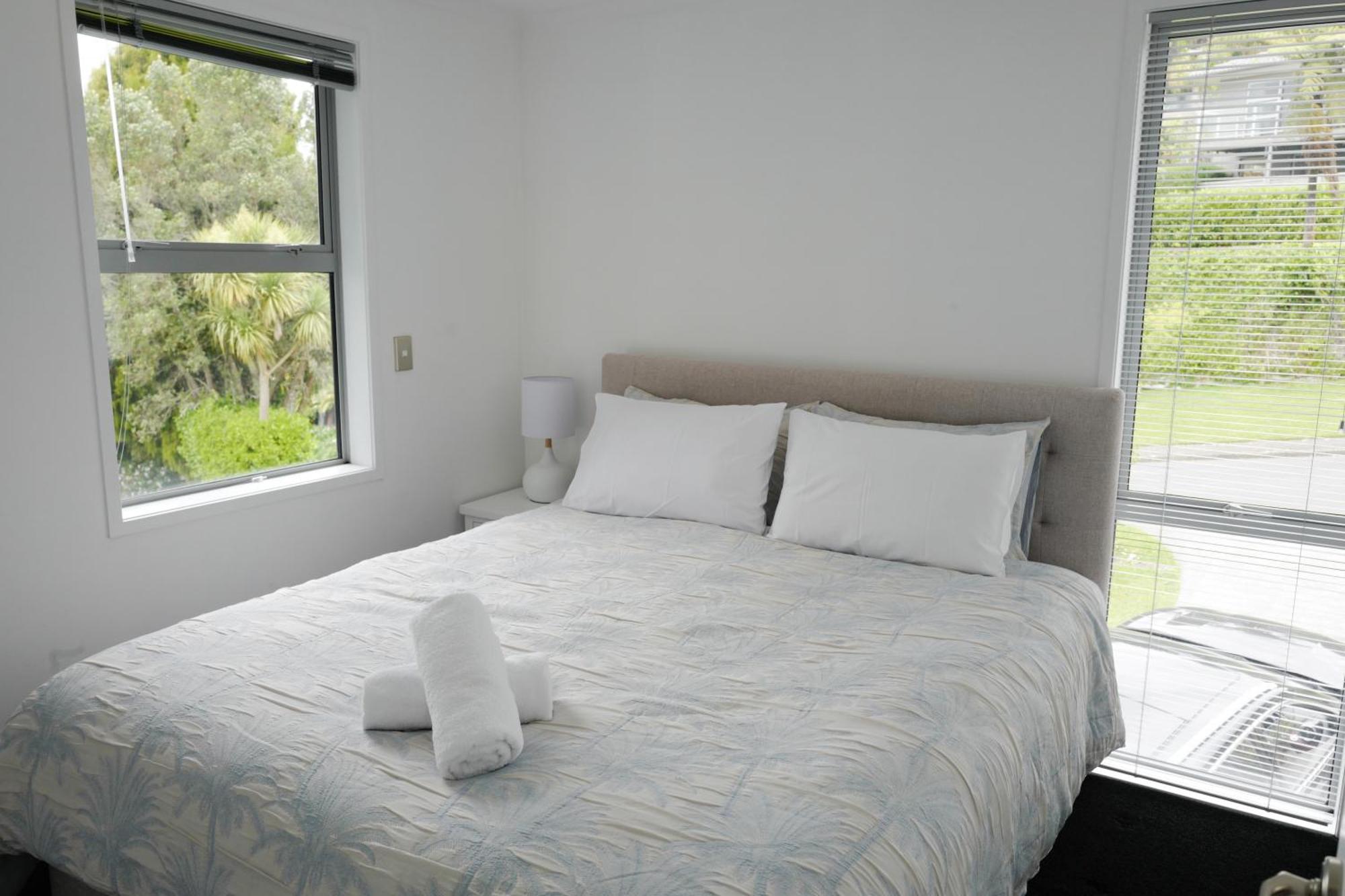 Rotorua Serenity Lakeview Retreat מראה חיצוני תמונה