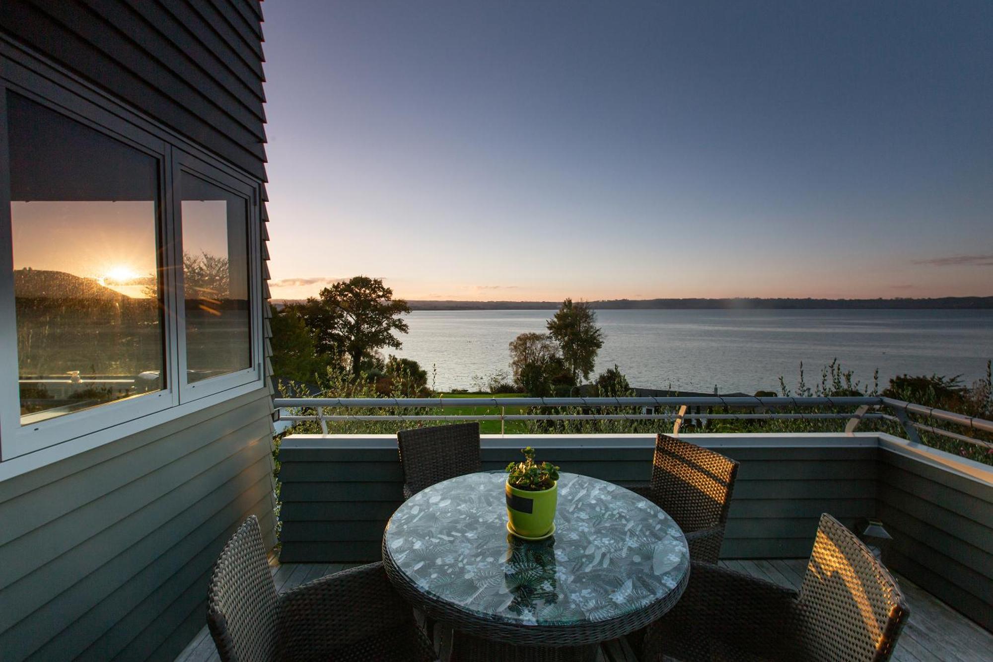 Rotorua Serenity Lakeview Retreat מראה חיצוני תמונה